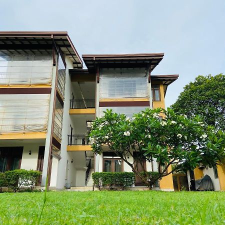 Sea Breeze Deluxe Inn Negombo Eksteriør billede