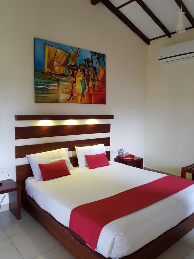 Sea Breeze Deluxe Inn Negombo Eksteriør billede