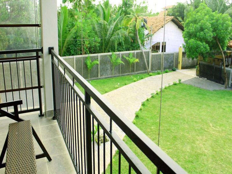 Sea Breeze Deluxe Inn Negombo Eksteriør billede