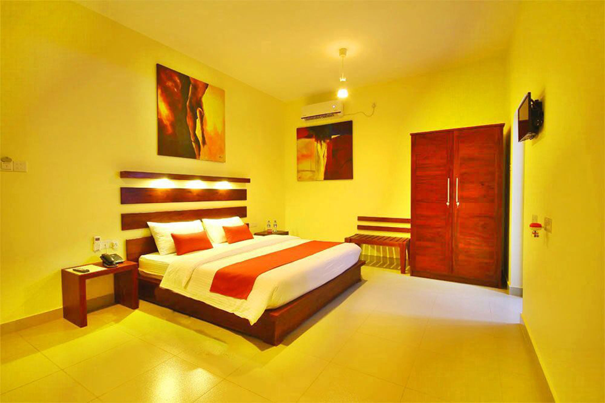 Sea Breeze Deluxe Inn Negombo Eksteriør billede